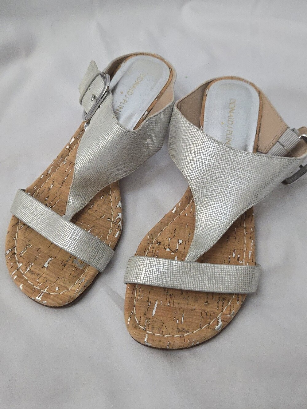 Donald J. Pliner Doli Leather Metallic Silver Cork Wedge Thong Sandals Womens 8